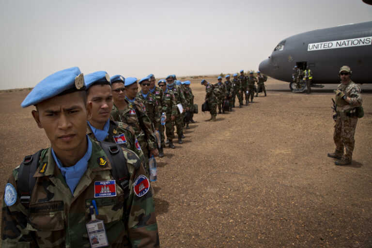 Un peacekeepers deploy to mali